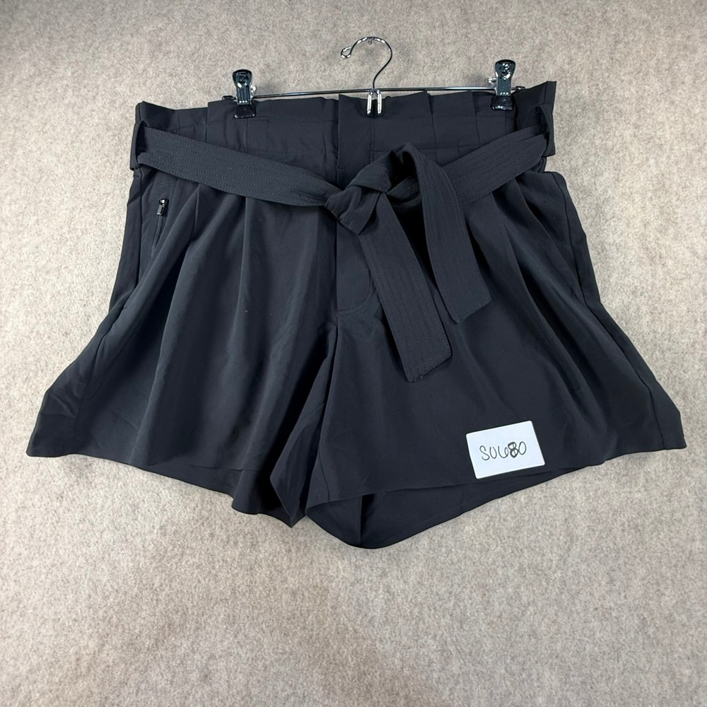 Athleta Skyline Short Black Paperbag Waist Tie Belt Travel Shorts Size 12